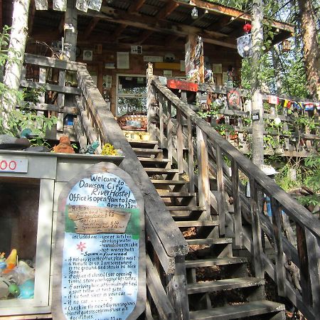 Dawson City River Hostel المظهر الخارجي الصورة