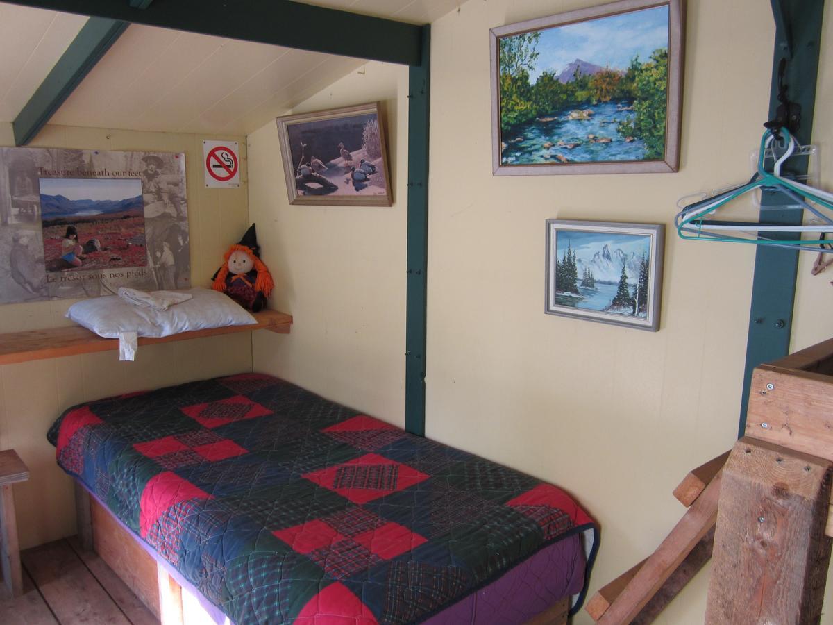 Dawson City River Hostel المظهر الخارجي الصورة