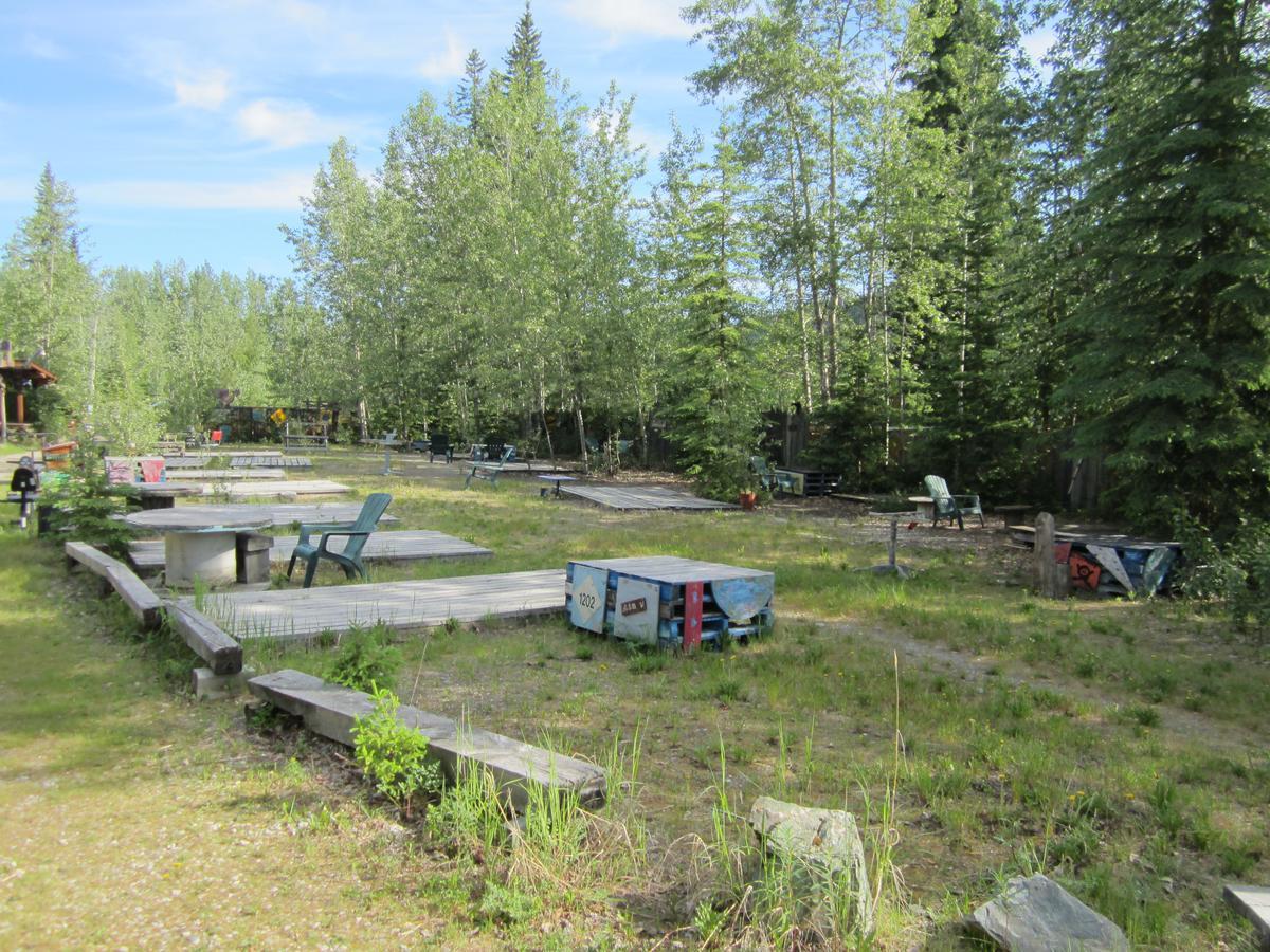 Dawson City River Hostel المظهر الخارجي الصورة